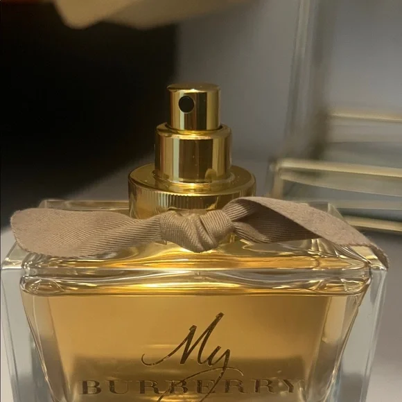 Burberry My Burberry Perfume with Gold and Tan Accents - Picture 3 of 3